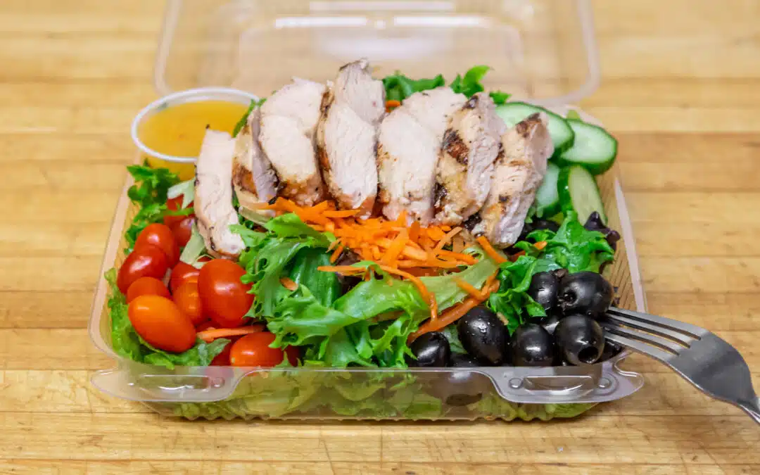 Grilled chicken salad with fresh vegetables